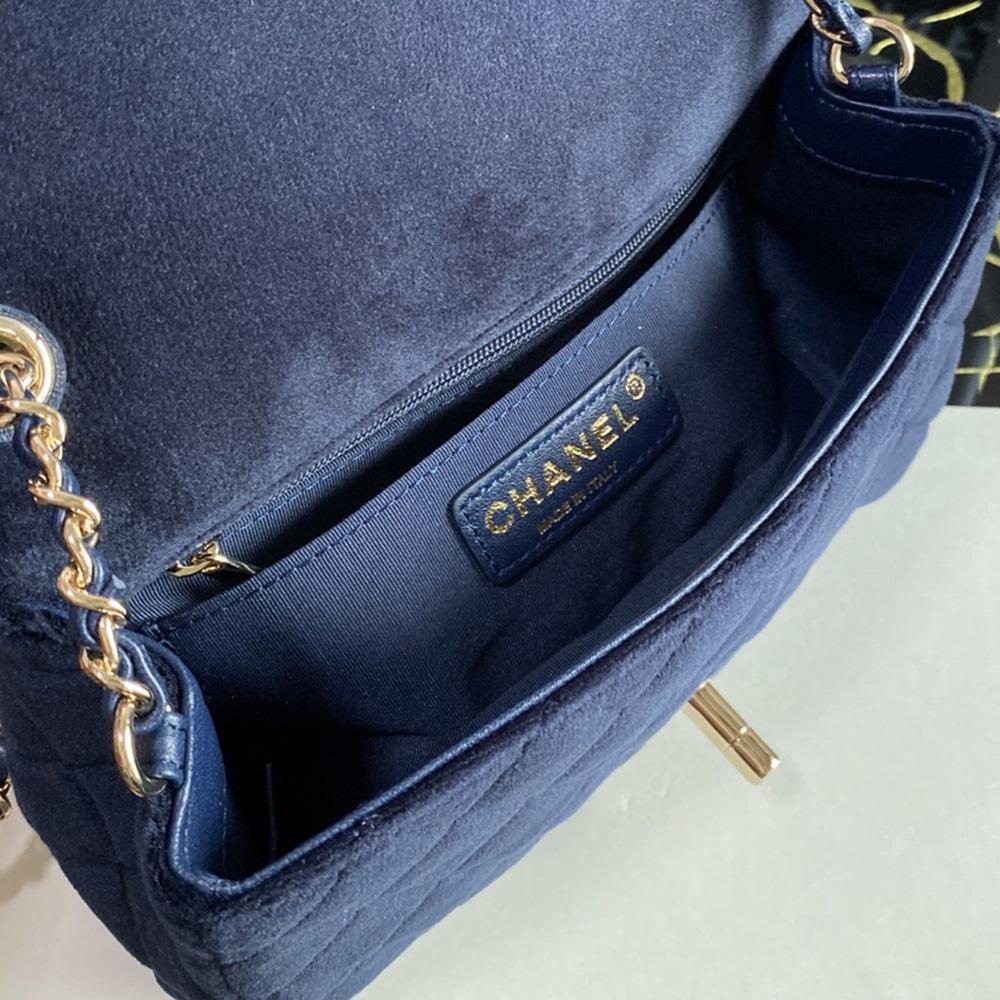 Crossbody Bags